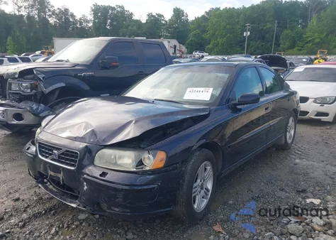 2005 Volvo S60 2.5T из США, поврежденный, VIN YV1RS592952475557